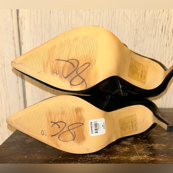 ❤︎❤︎Black Faux Croc. Stiletto Mid-Shin Boots by EXPRESS❤︎❤︎ - Picture 6 of 7